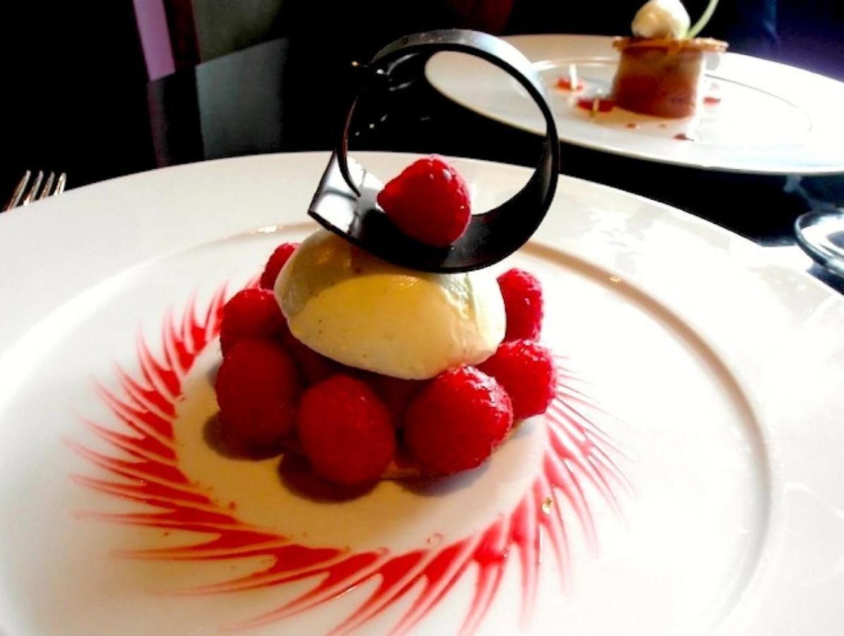 Logis Hotel-Restaurant Saint Romain Anse Exteriér fotografie